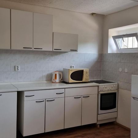 Apartmany Vinarstvi Klucov Lstibor Ngoại thất bức ảnh